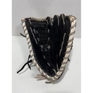 Akadema Prodigy Youth Glove AOZ-91 Right Throw BLACK